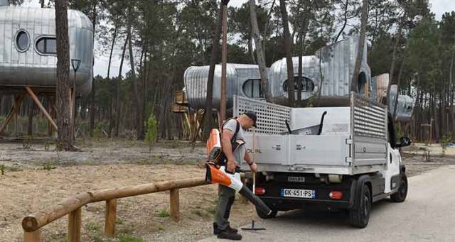 G6 with hooklift and mobile container